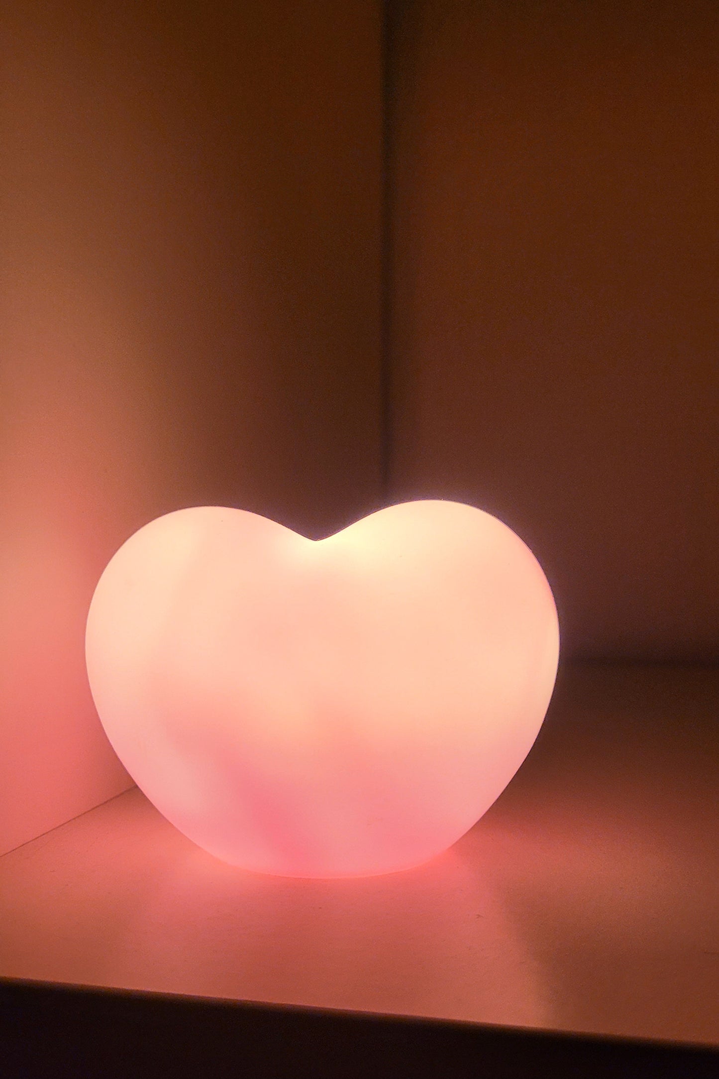 Herz LED Licht Rosa – Batteriebetriebenes Deko Licht für Schlafzimmer & Valentinstag