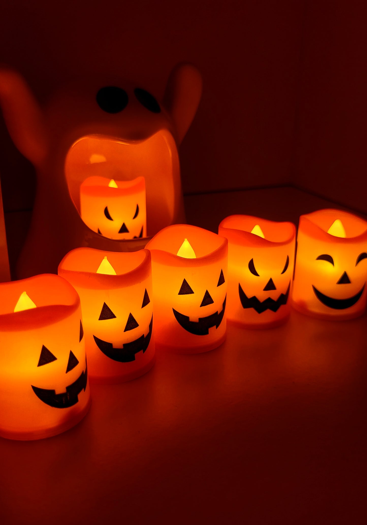Halloween Deko LED-Kerzen – 6er Set Kürbis-Lichter für Party & Zuhause + Box